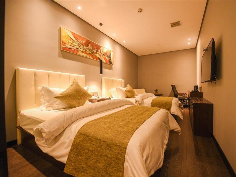Metropolo,Shanghai,Hongqiao Airport,Wuzhong Road Zewnętrze zdjęcie