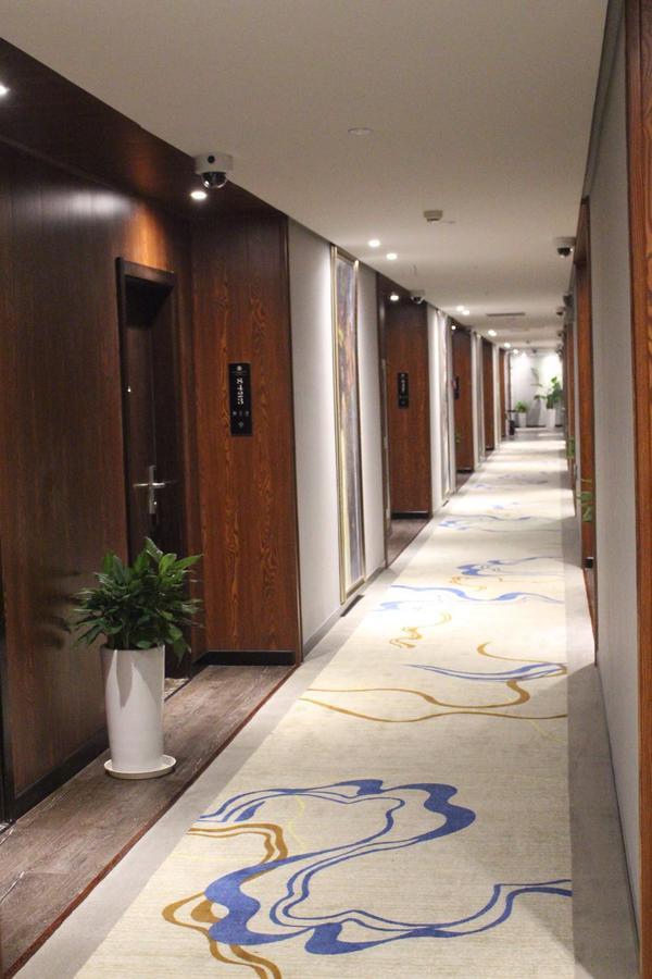 Metropolo,Shanghai,Hongqiao Airport,Wuzhong Road Zewnętrze zdjęcie