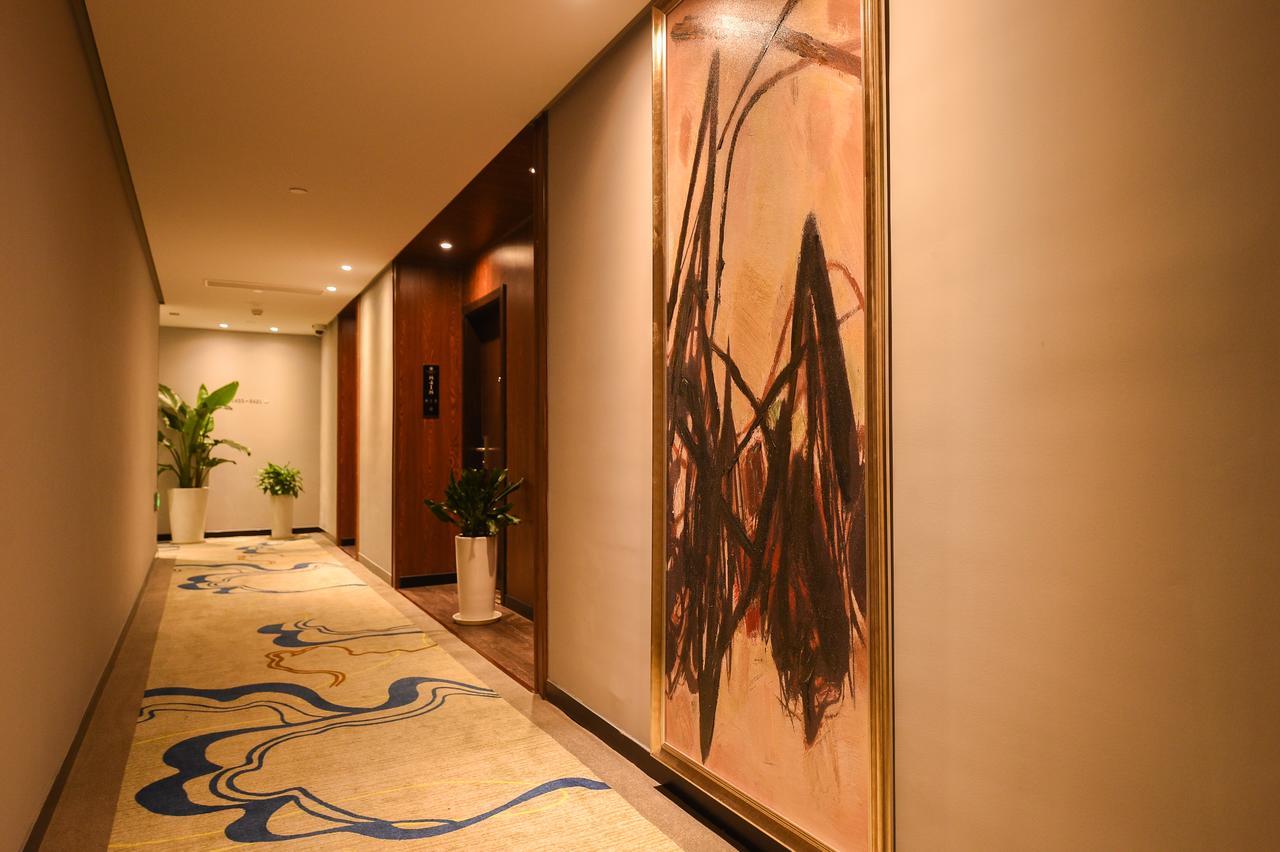 Metropolo,Shanghai,Hongqiao Airport,Wuzhong Road Zewnętrze zdjęcie
